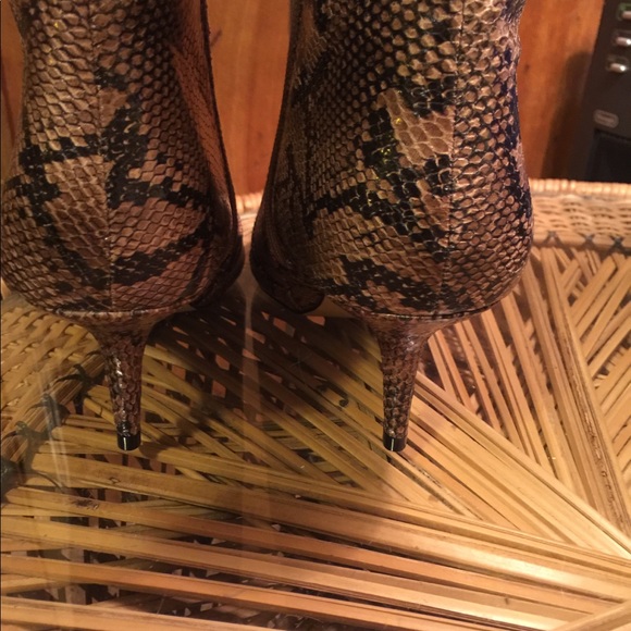 Snakeskin booties NIB Last one - Picture 3 of 5